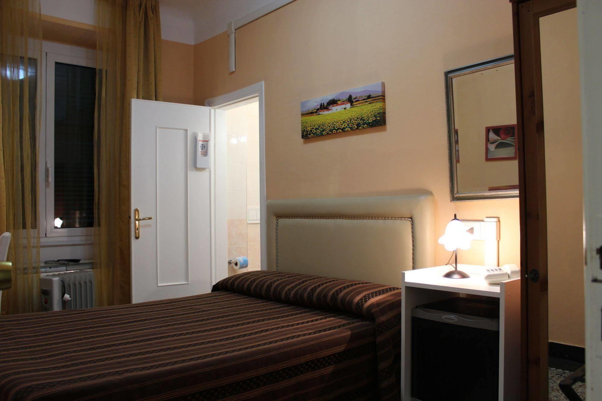 Hotel Agnello D'Oro Genova 外观 照片